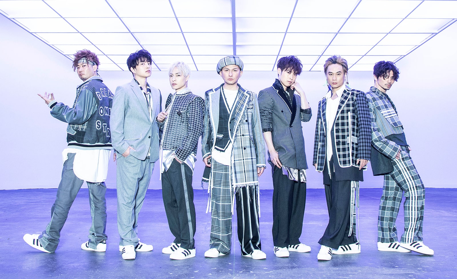 メンバー直筆の「サイン入りTシャツ」などレア賞品が当たる！？【DA